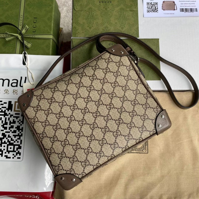 Gucci   Luxury Bags  1060