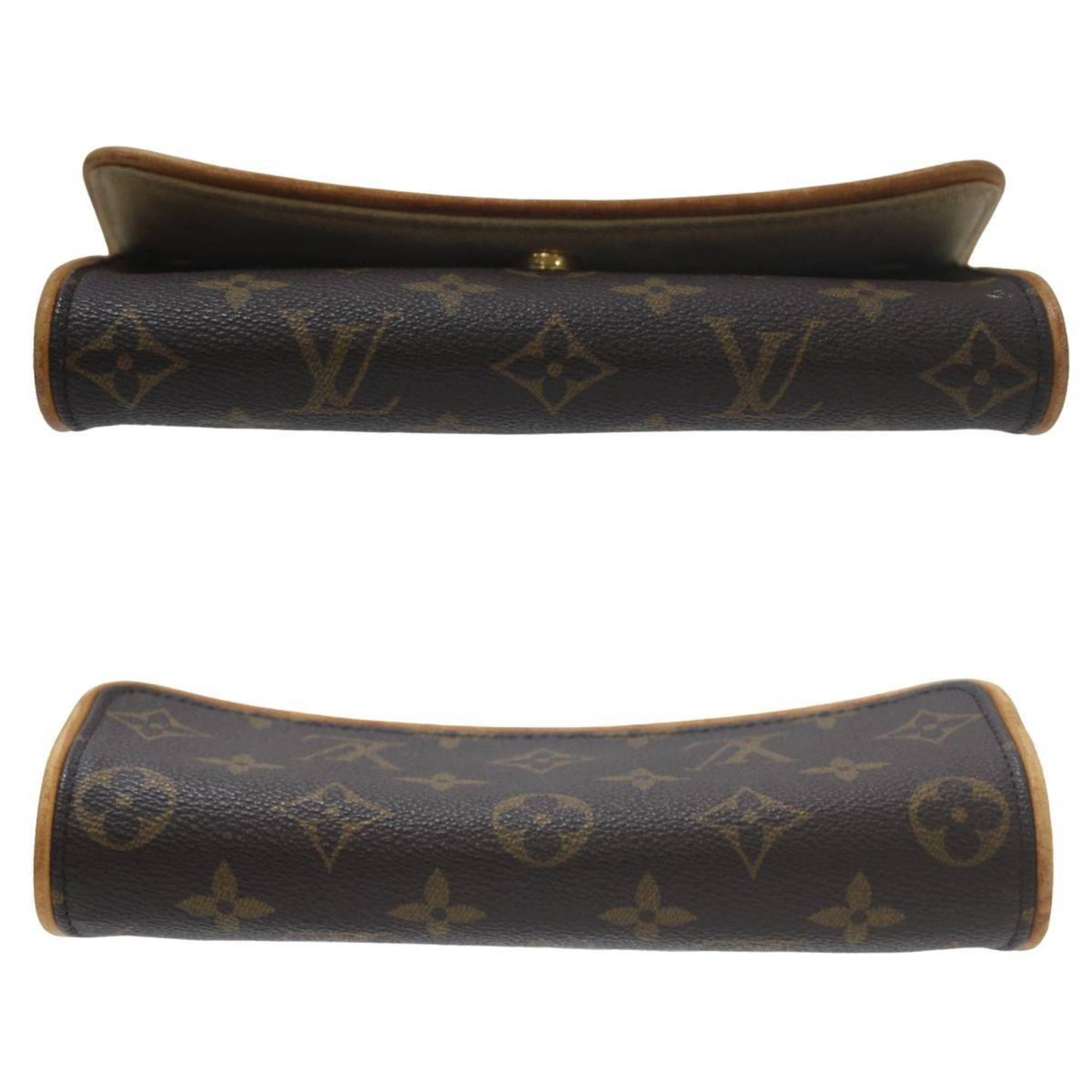 Louis Vuitton    Pochette Shoulder Bag