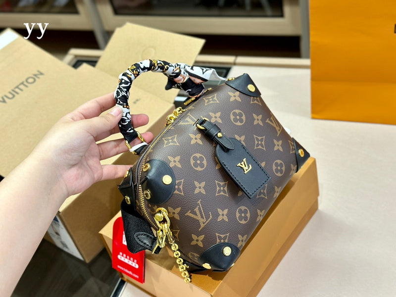 Alice bags - Louis Vuittons  - 14995