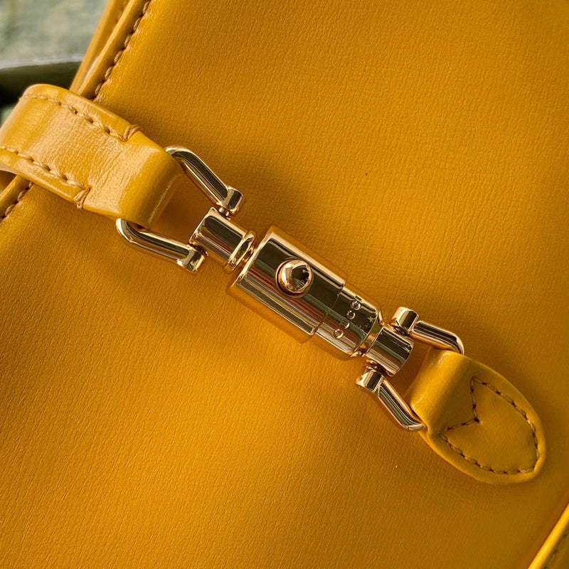 Gucci   Luxury Bags  1033
