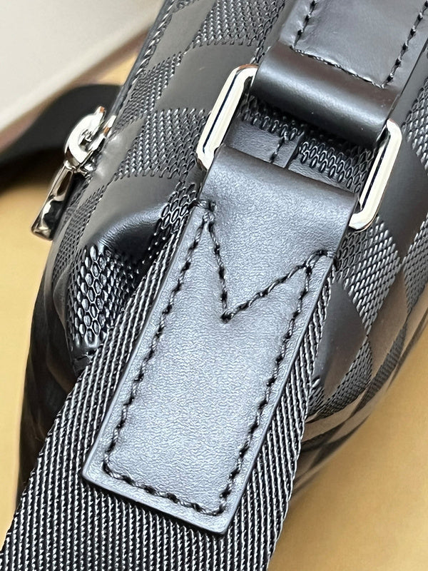 Alice Bags- Louis Vuittons  - 16141