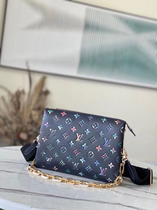 Alice Bags- Louis Vuittons  - 16356