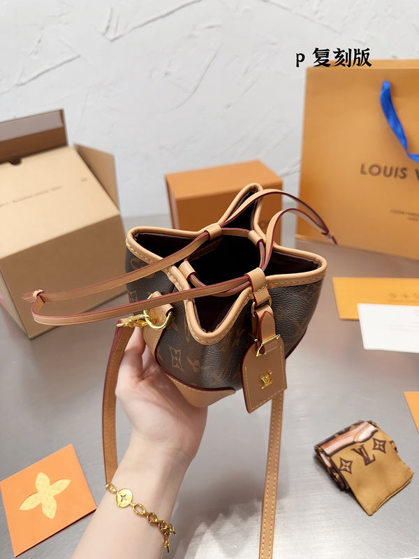Alice bags - Louis Vuittons  - 14945