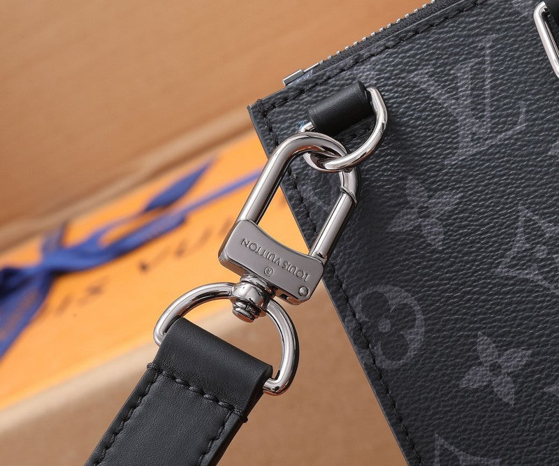 Alice Bags- Louis Vuittons  - 16519
