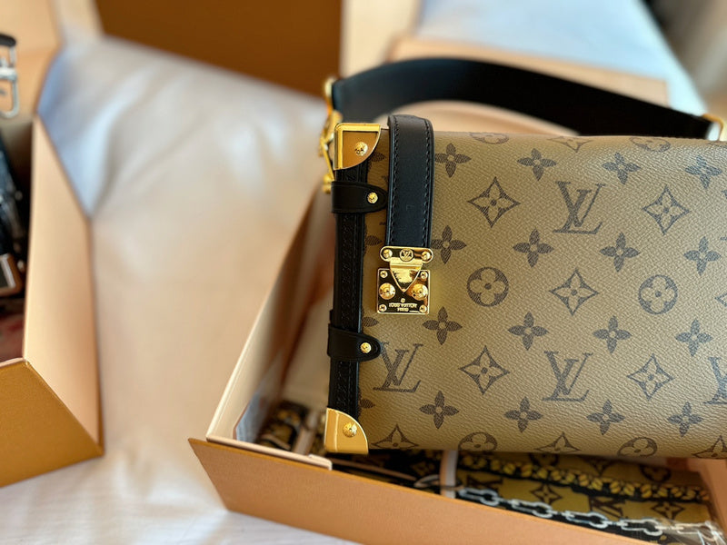 Alice bags - Louis Vuittons  - 15114