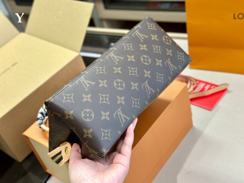 Alice bags - Louis Vuittons  - 15092