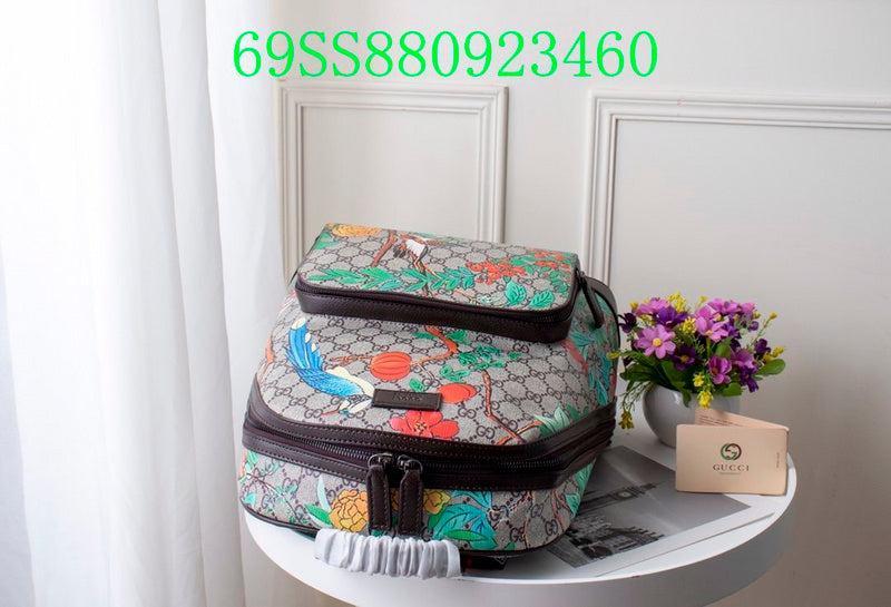 Gucci Bags - The Tote   1098