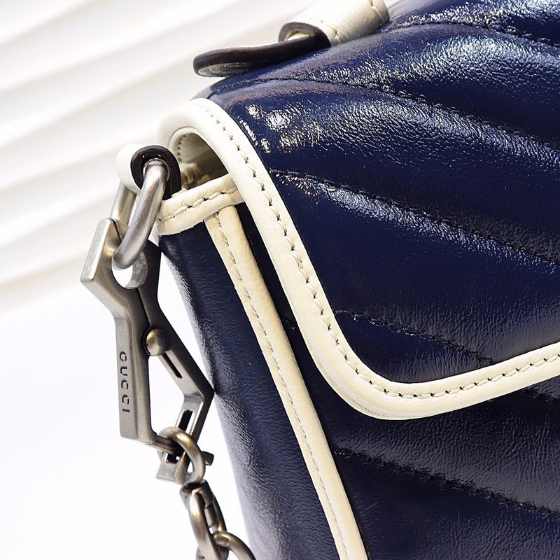 Gucci   Luxury Bags  1099