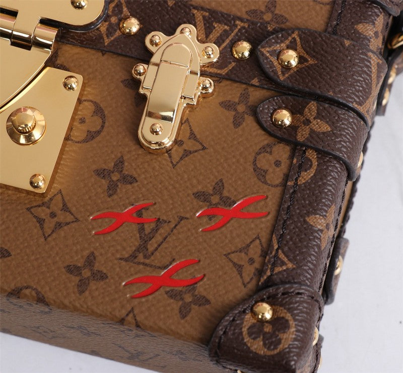 Alice Bags- Louis Vuittons  - 16583