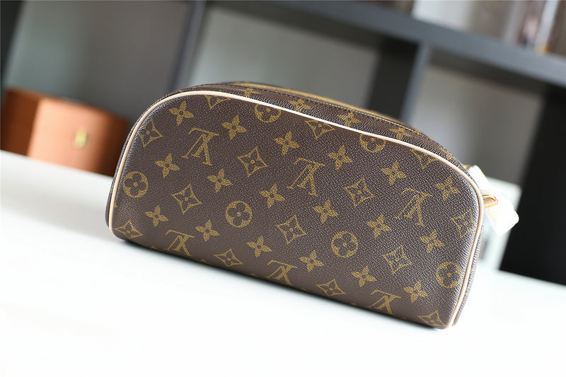 Alice bags - Louis Vuittons  - 10987