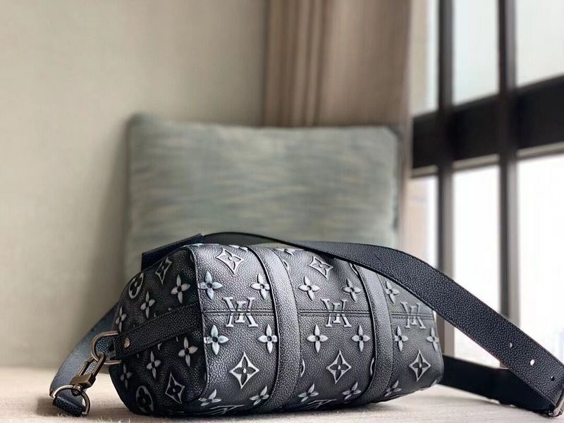 Alice Bags- Louis Vuittons  - 15934