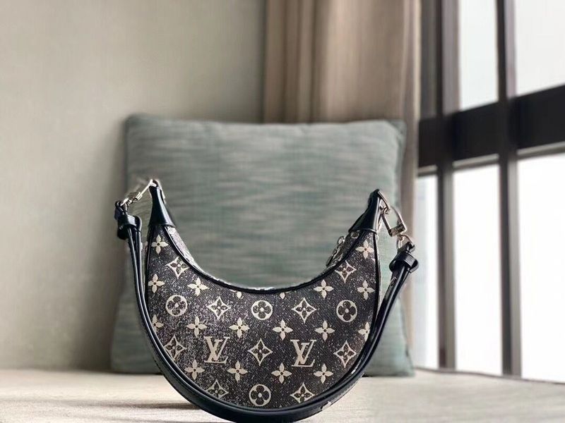 Alice Bags- Louis Vuittons  - 16024