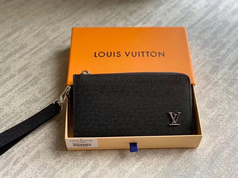 Alice Bags- Louis Vuittons  - 16326