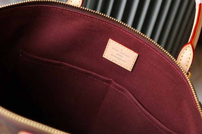 Alice  Bags- Louis Vuittons  - 16144