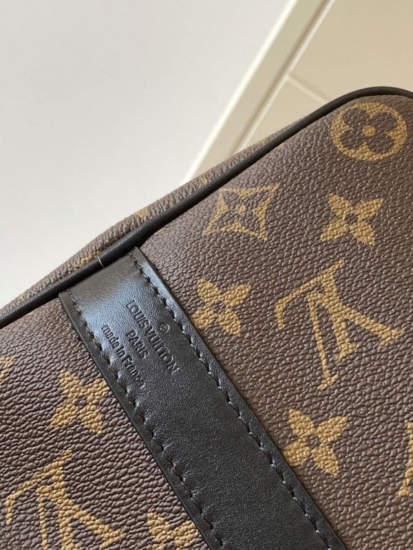 Alice Bags- Louis Vuittons  - 16608