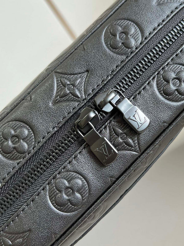 Alice Bags- Louis Vuittons  - 16228