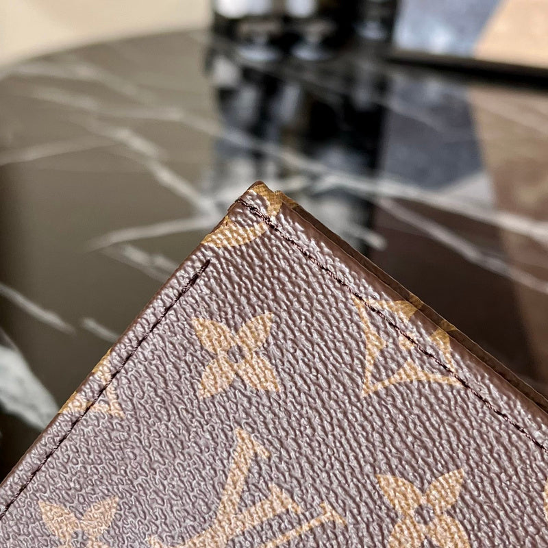 Alice bags - Louis Vuittons  - 15730
