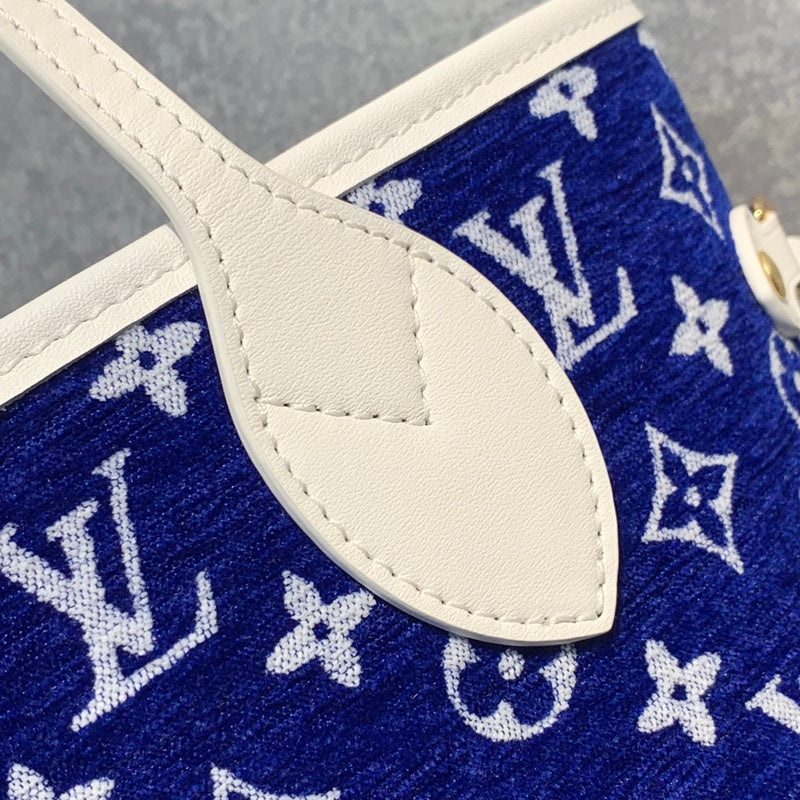 Alice Bags- Louis Vuittons  - 16601
