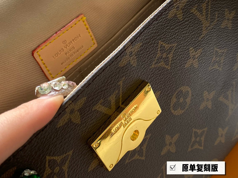 Alice bags - Louis Vuittons  - 14915