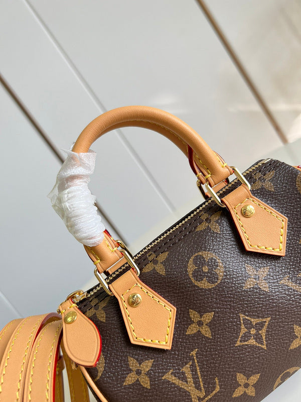 Alice bags - Louis Vuittons  - 15508