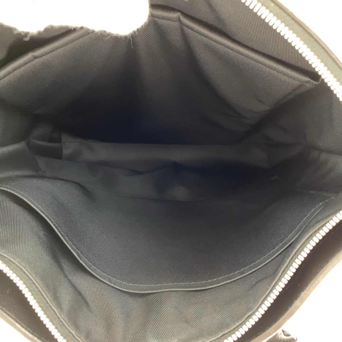 LOUIS VUITTON Business bag M33433 Taiga Noir black black Tote Bag Business bag Taiga Anton Tote mens Used