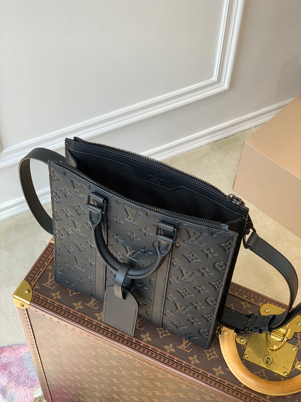 Alice Bags- Louis Vuittons  - 16473