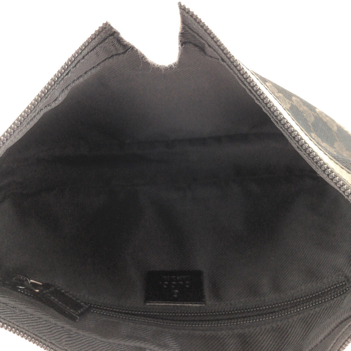 GUCCI Shoulder Bag 019 0433 GG canvas Black SilverMetal Shoulder Bag pochette Women Used