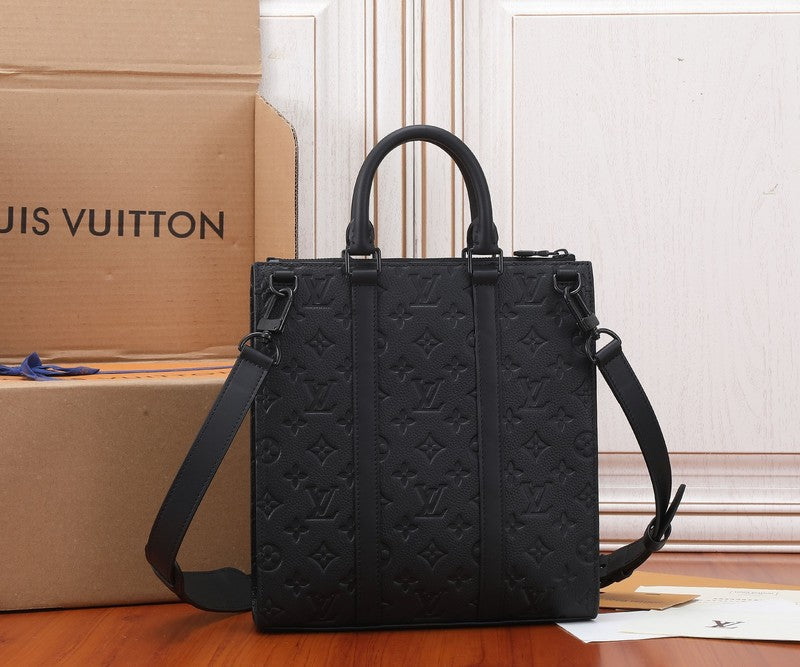Alice Bags- Louis Vuittons  - 16520