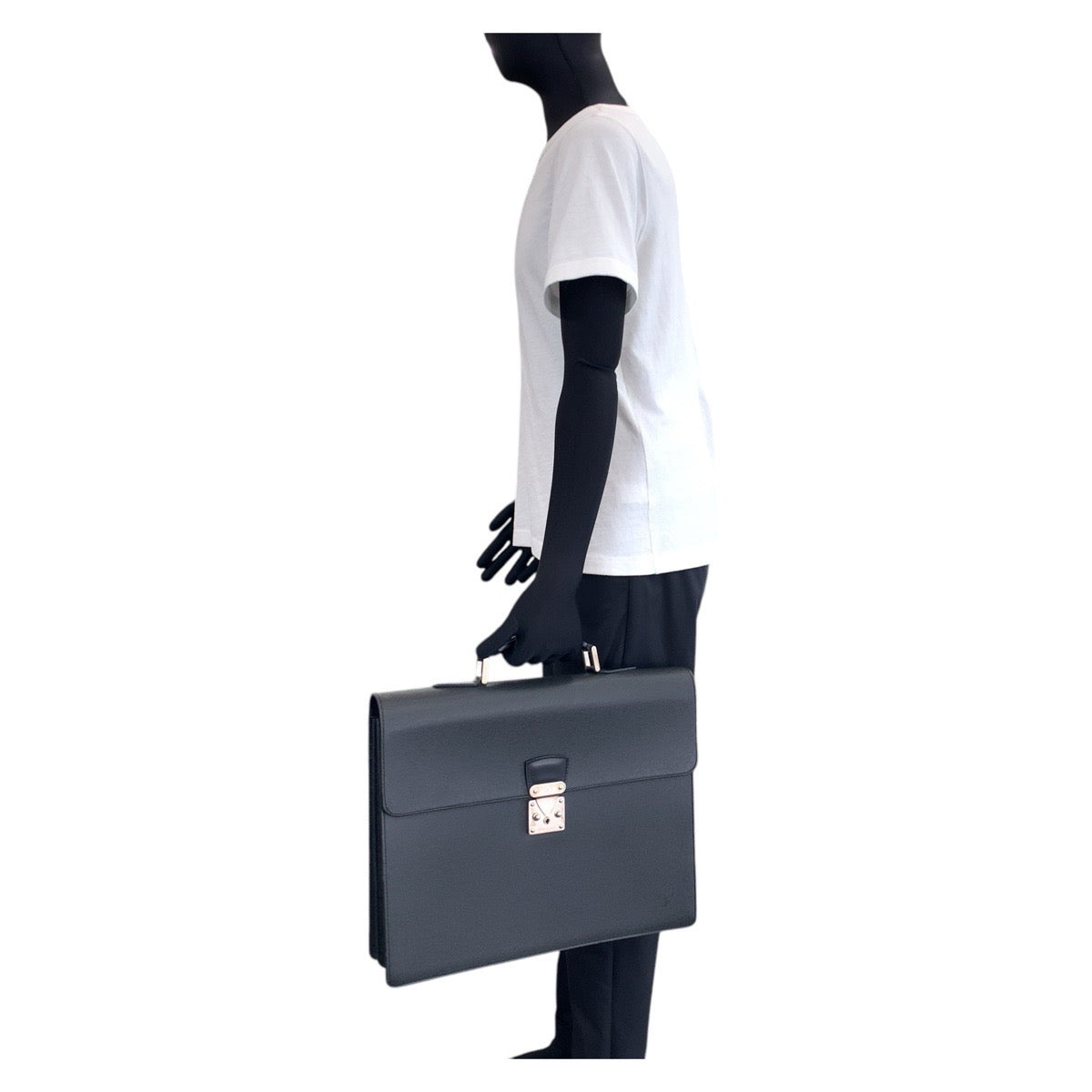 LOUIS VUITTON Business bag M30032 leather Ardoise Black SilverMetal Business bag briefcase Taiga Moscova mens Used
