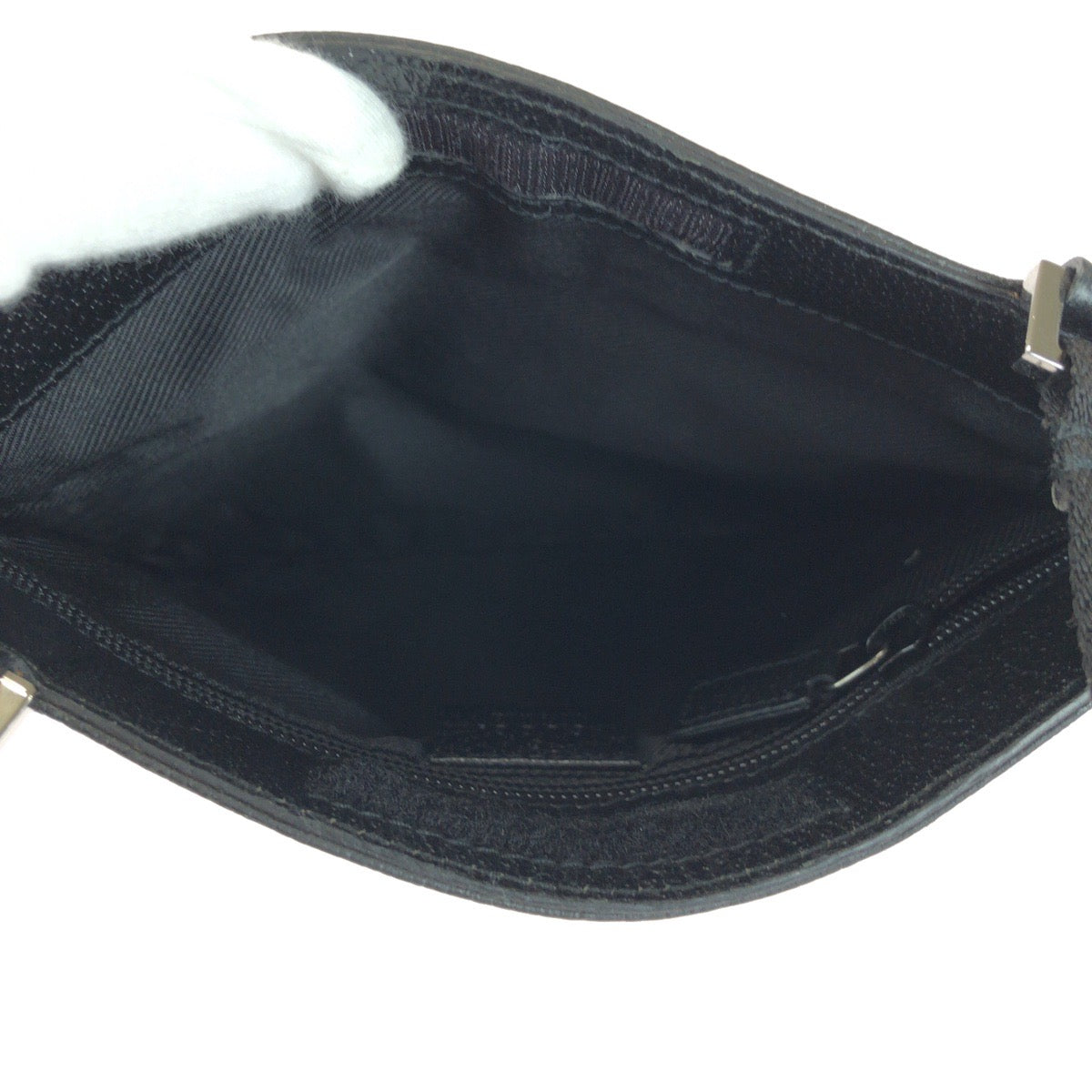GUCCI Shoulder Bag 27639 GG canvas Black SilverMetal Shoulder Bag pochette mens Used