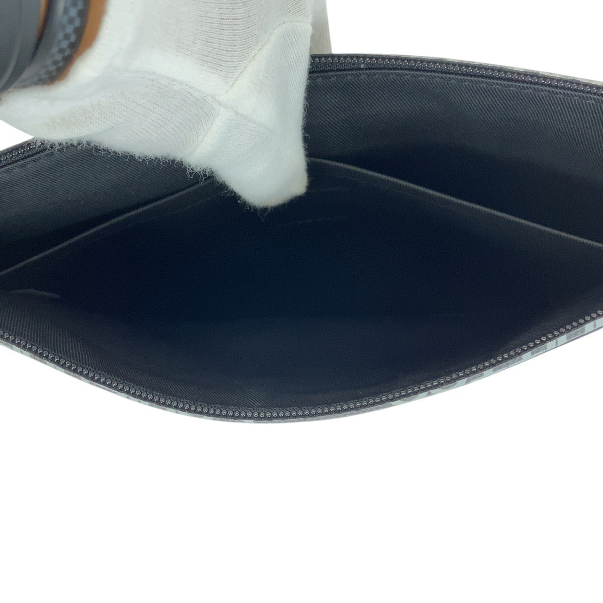 LOUIS VUITTON Clutch bag M30086 leather Black SilverMetal Clutch bag business bag Taiga Pochette Apollo mens Used