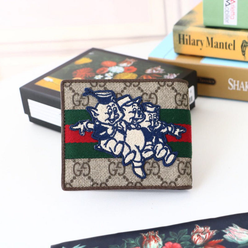 Gucci   Luxury Bags  852