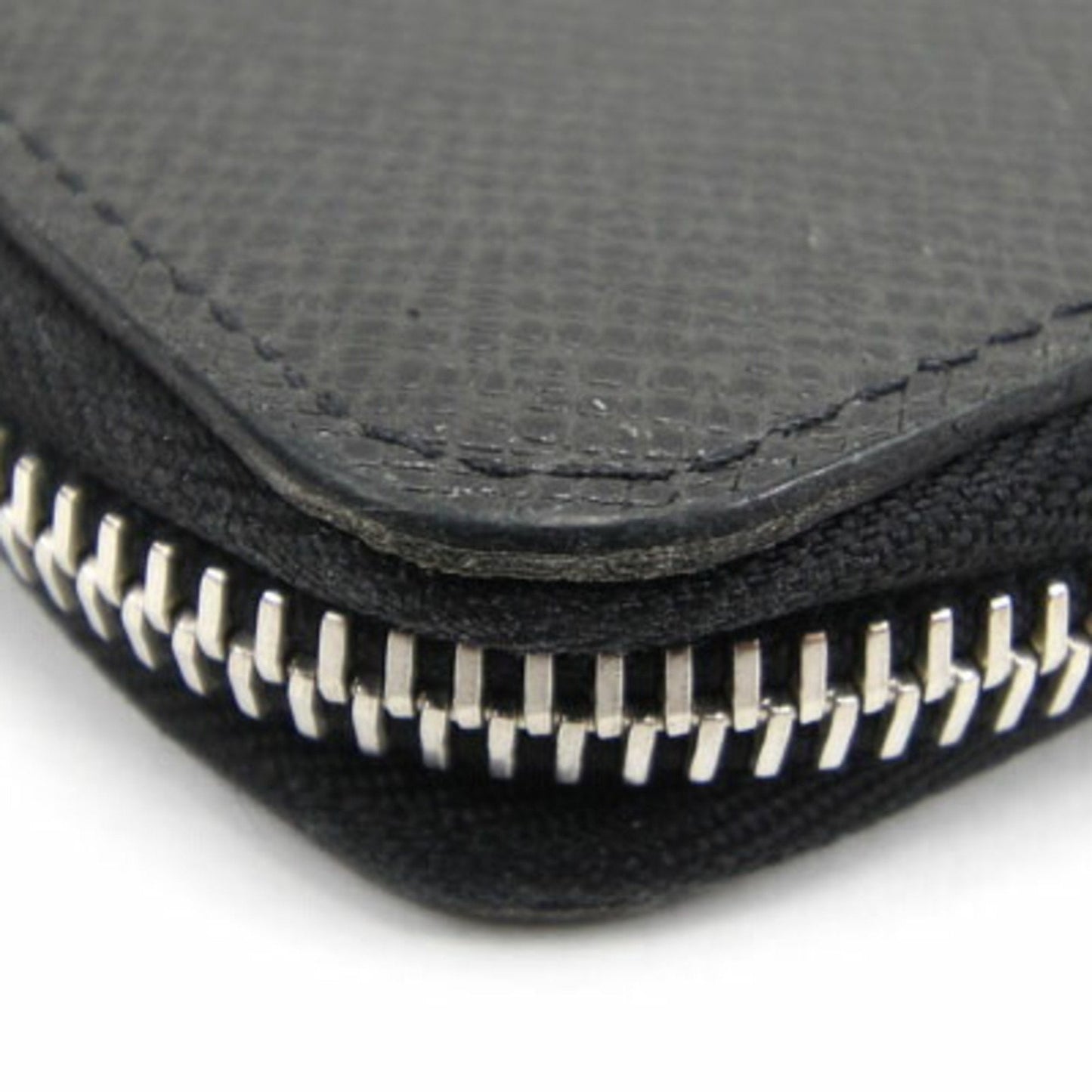 Louis Vuitton Black Leather Zippy Wallet Vertical wallet accessories