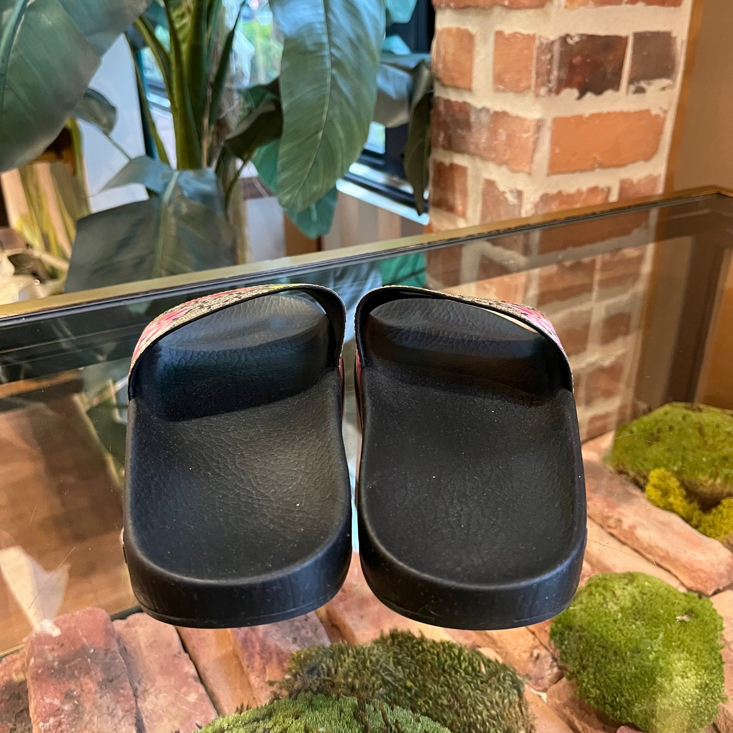GUCCI Blooms Rubber Slides SZ 37