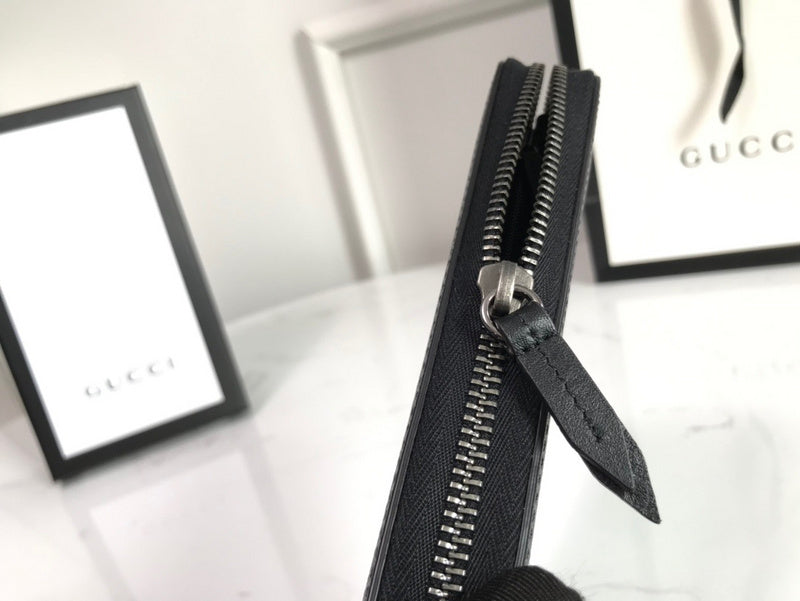 Gucci   Luxury Bags  916
