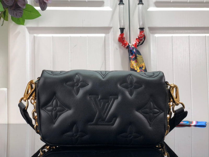 Alice Bags- Louis Vuittons  - 16735