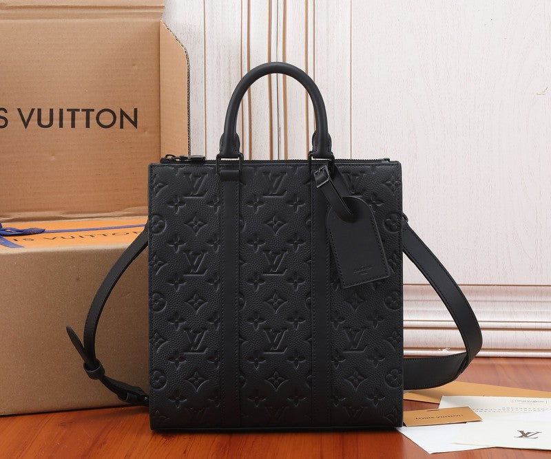 Alice Bags- Louis Vuittons  - 16520