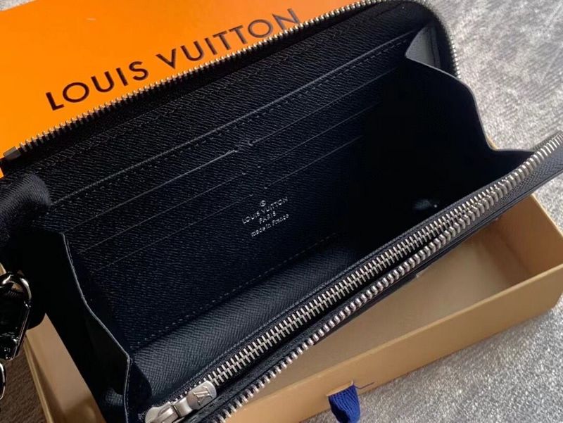 Alice Bags- Louis Vuittons  - 16325