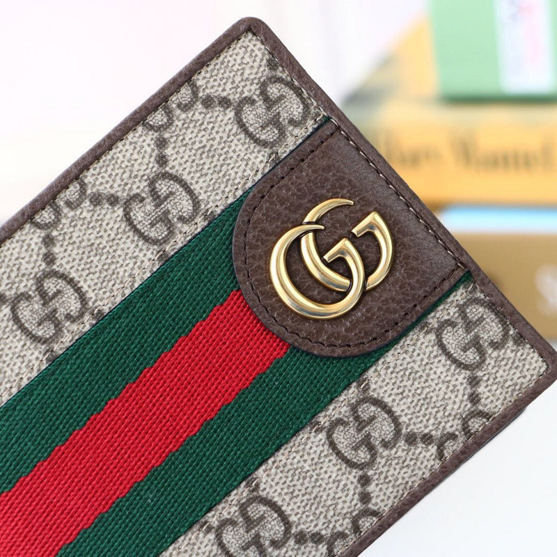 Gucci   Luxury Bags  852