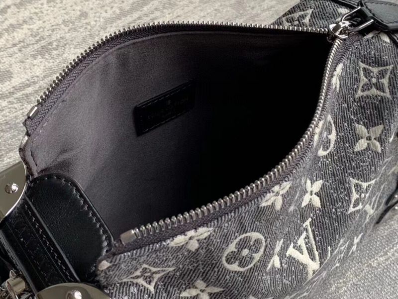 Alice  Bags- Louis Vuittons  - 16026