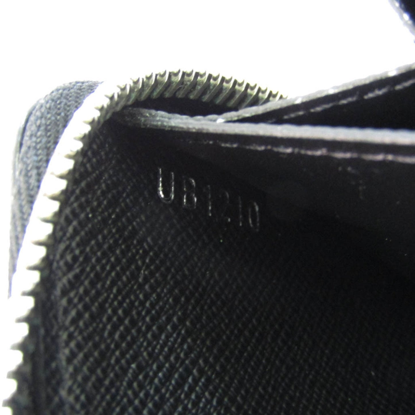 Louis Vuitton Black Leather Portefeuille Clemence wallet accessories