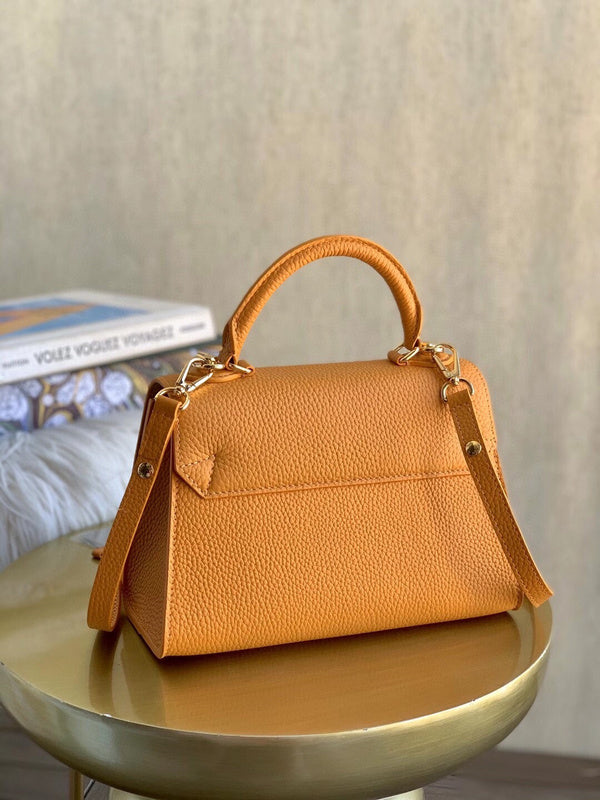 Alice Bags- Louis Vuittons  - 15873
