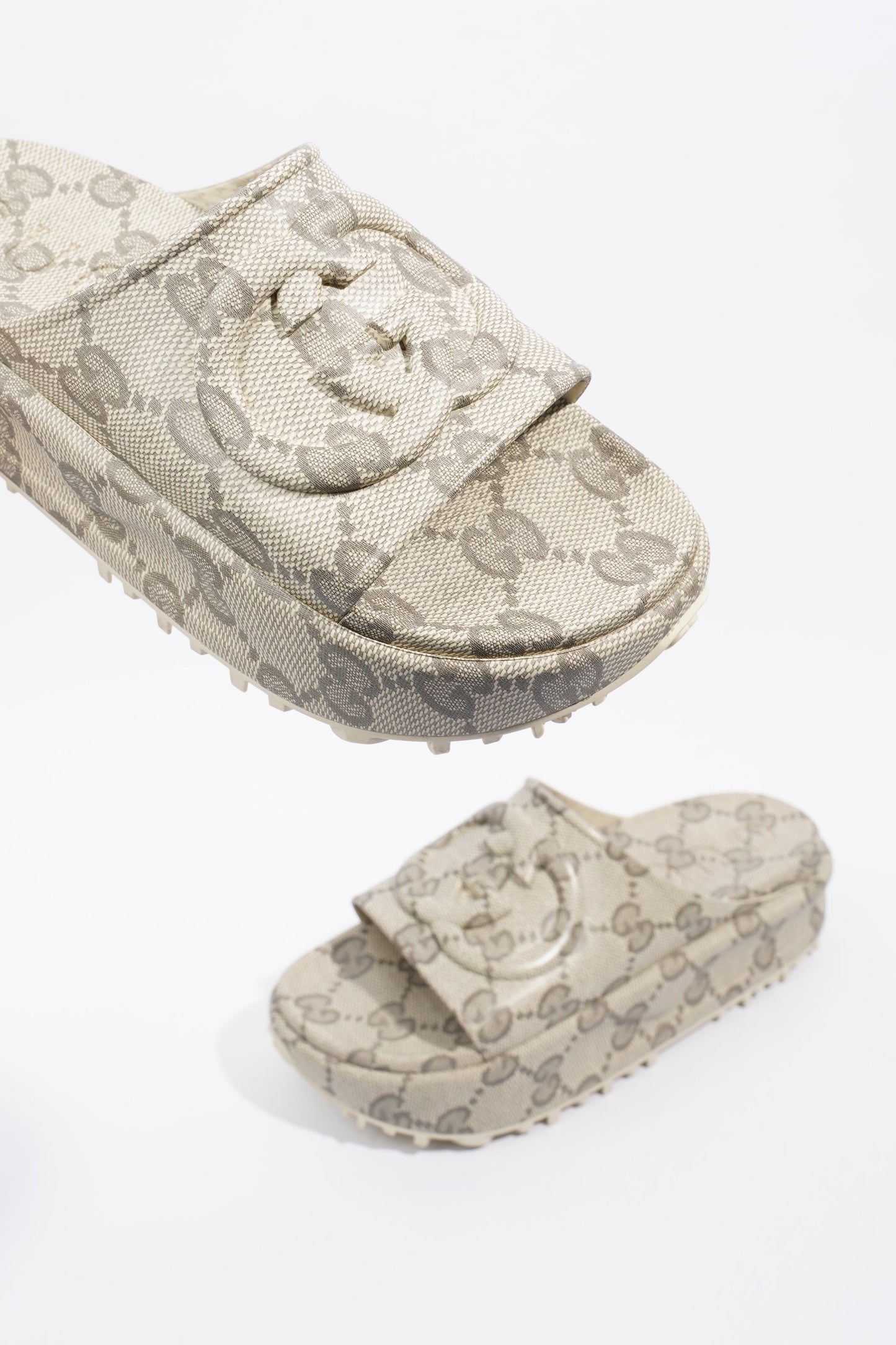 Gucci Slide Sandal With Interlocking GG Beige / Ebony Rubber EU 40 UK 7