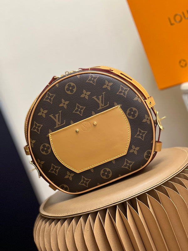 Alice Bags- Louis Vuittons  - 16142