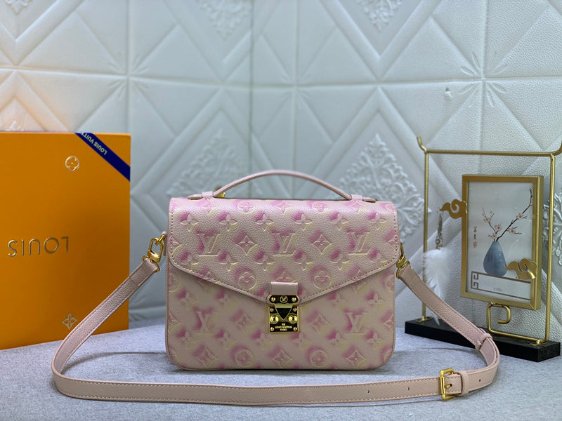 Alice Bags- Louis Vuittons  - 16443