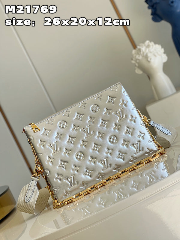 Alice Bags- Louis Vuittons  - 15977