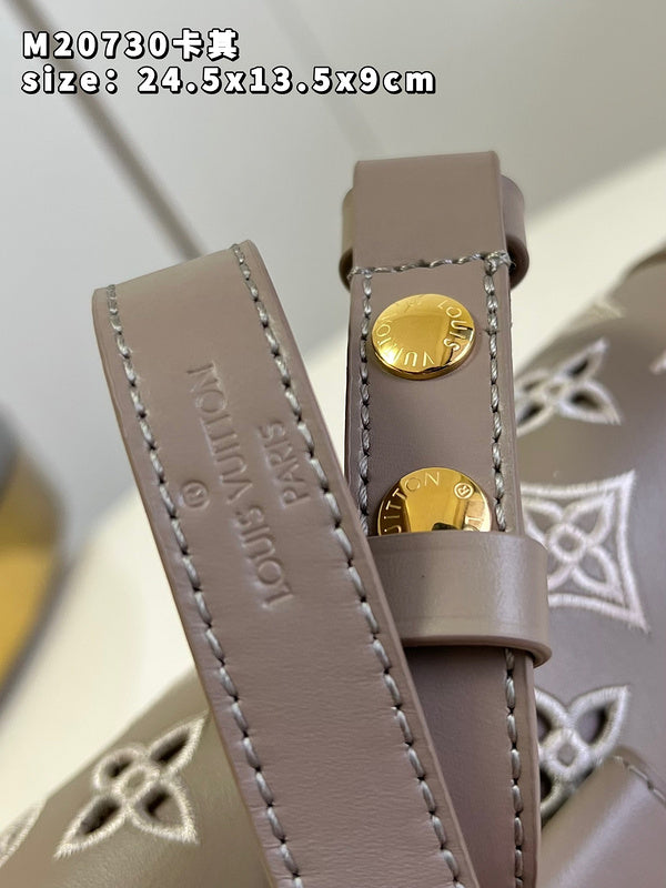 Alice Bags- Louis Vuittons  - 16042