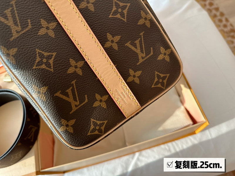 Alice bags - Louis Vuittons  - 14933