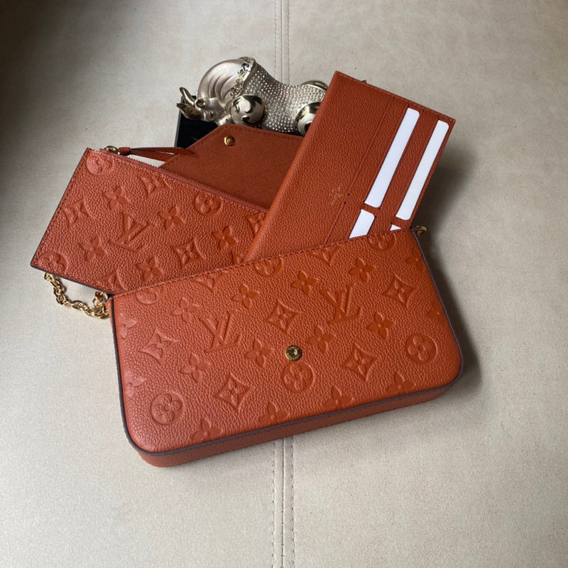 Alice Bags- Louis Vuittons  - 16376