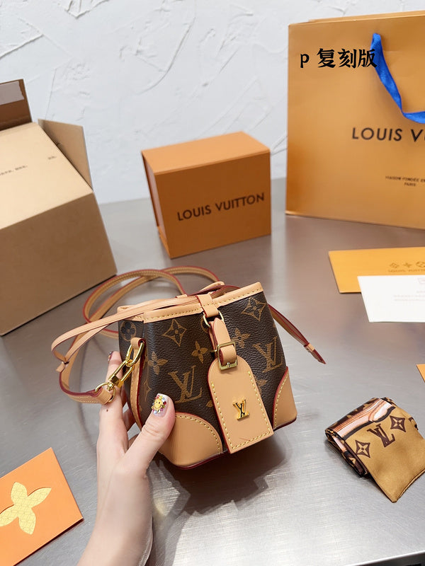 Alice bags - Louis Vuittons  - 14945